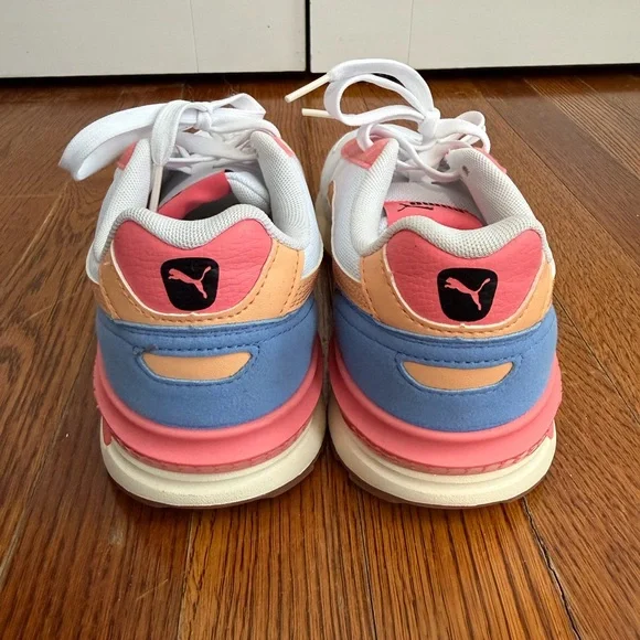 Puma Women's White and Coral Sneakers - Picture 4 of 6